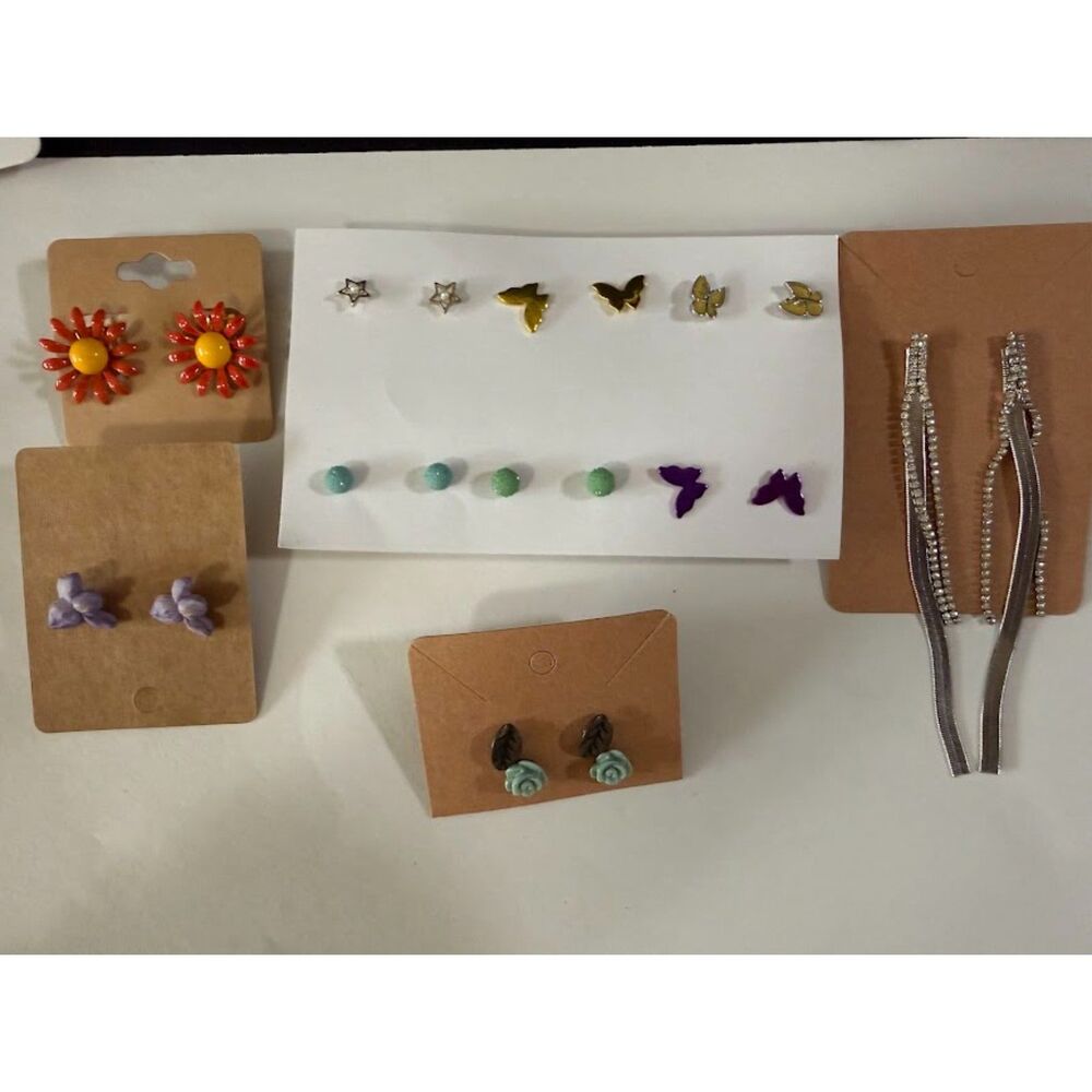 Earrings lot